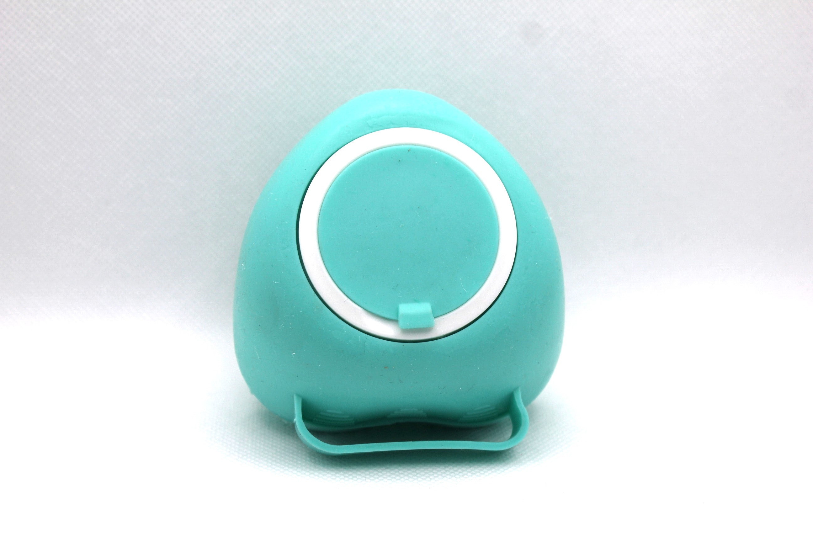BrushPro Silicone Pet Bath Brush — Built-In Shampoo Dispenser | Dogs & Cats | Furry Home